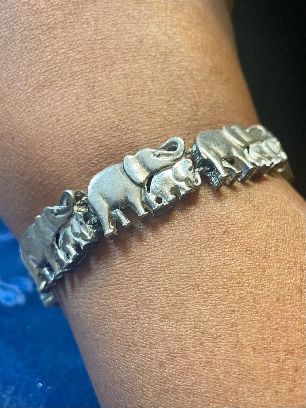 Vintage Silver Tone Elephant Trunk Up Charm Slider Bracelet. Size 8